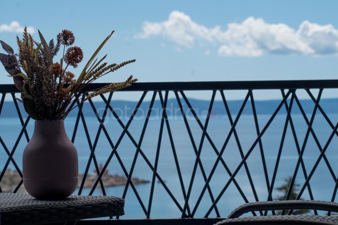 Sea View Apartments Diana Макарска Екстериор снимка