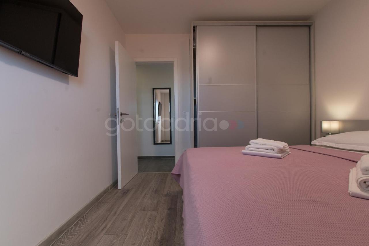 Sea View Apartments Diana Макарска Екстериор снимка