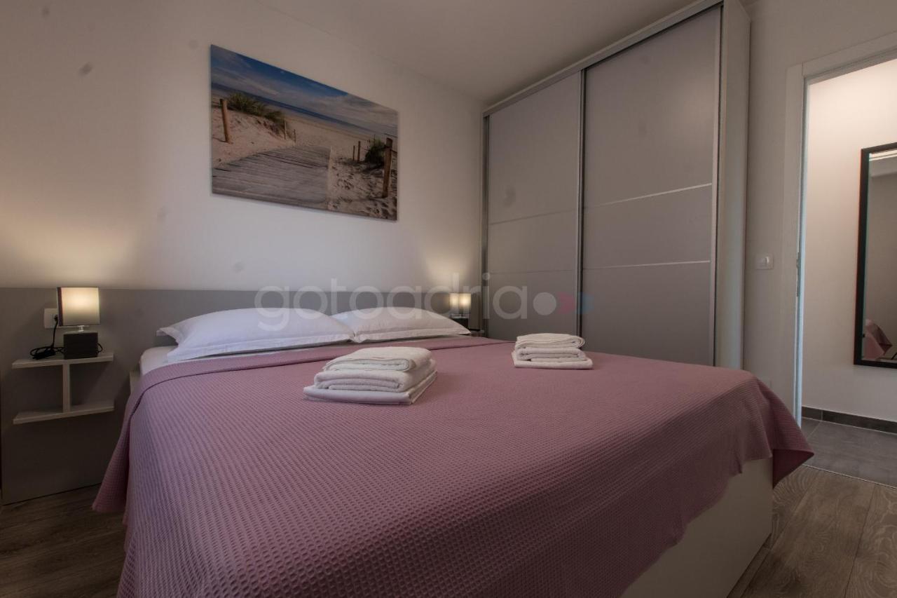 Sea View Apartments Diana Макарска Екстериор снимка