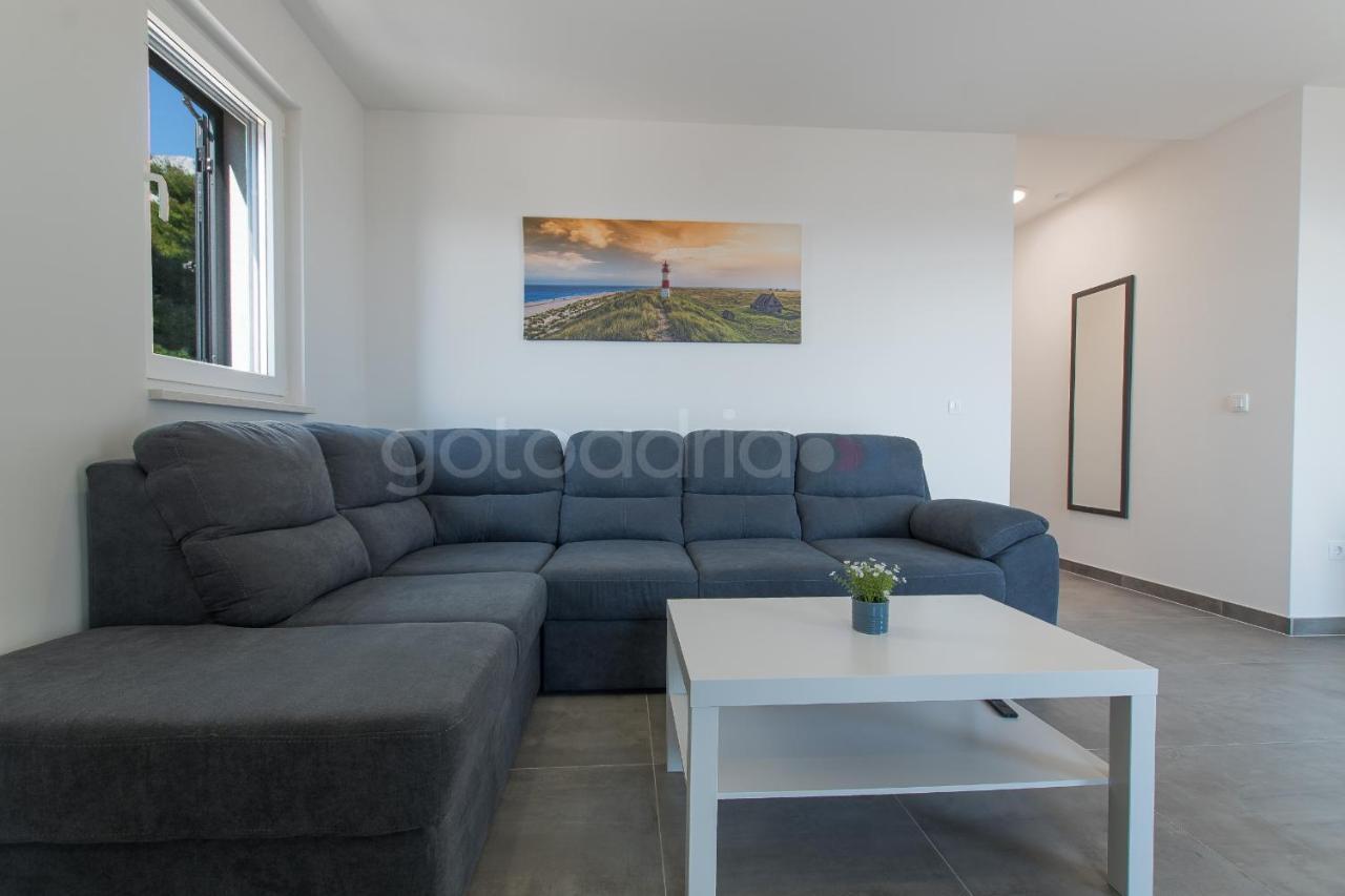 Sea View Apartments Diana Макарска Екстериор снимка